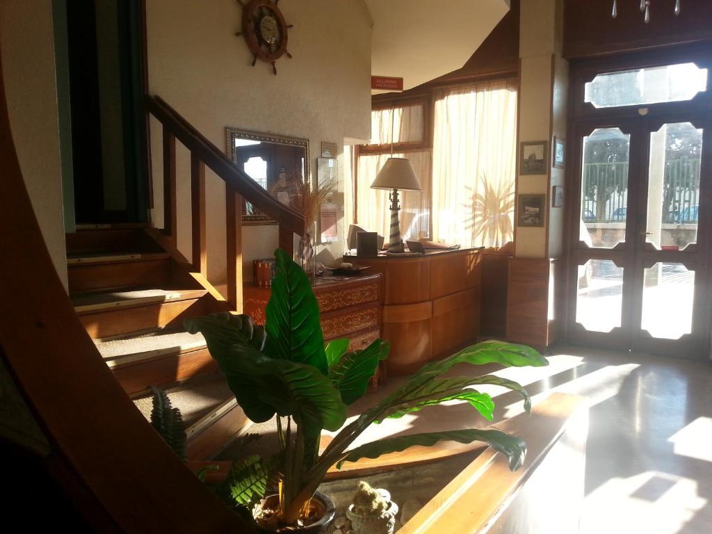 Hotel L'approdo 3*